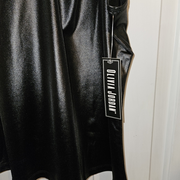 Olivia Jordan sleeveless cutout stretchy faux leather shimmery top. - Picture 4 of 7